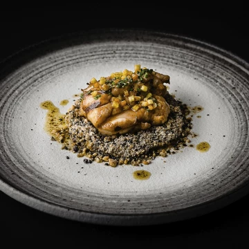 For a TV Program in The Netherlands @baasbbq / @makroNL, every episode a well-known chef was invited to create a dish. @chef_t1m made this amazing dish: Sweetbreads with dukkah and a crème of roasted corn.