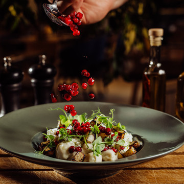 Gnocchi/ rutabaga puree/ smoked rutabaga/ sheep cheese/  lingonberry and lovage oil at Bergo Restaurant in Szklarska Poręba - Poland.
@marcin4funphotos
@fotofoodie
@restauracja_bergo
@hotel_bergo
@m.pilch1
@chef_jadach
@nikon_pl @nikoneurope @nikonusa @godox_global