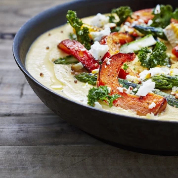 Team Lexington are all about big, bold, seasonal flavours and this polenta dish is topped with roasted squash, chargrilled corn, grilled asparagus and kale.  Head chef <br />
<br />
Kitchen: Lexington Catering @lexyfood<br />
Chef: Rob Kirby @rob_kirbydeliciousgifts<br />
Photographer: @jodihindsphoto