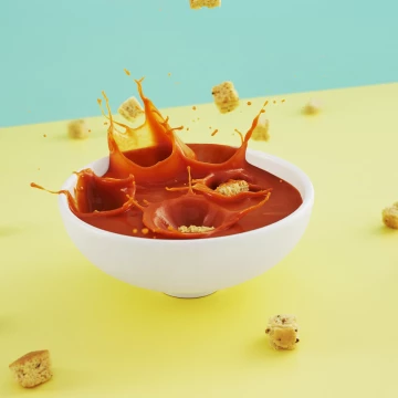 This was a test shoot we captured exploring food displacement and movement. <br />
<br />
Wonderfully styled by @julietbk and gloriously retouched by @theforgeuk<br />
Taken @direct_photo studios<br />
Photographer @jodihindsphoto<br />
