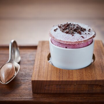 The most incredible cherry soufflé from the talented kitchen @simpsons_restaurant<br />
Chefs: @luke.tipping @chunk86 @franbrella<br />
Restaurant: @simpsons_restaurant<br />
Photographer: @jodihindsphoto