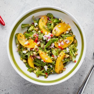 I shot this on the wonderful opening of a great new restaurant in Soho, London<br />
This is a super fresh peach, mint and feta salad - you must try it!<br />
<br />
Restaurant: @cerulondon<br />
Communications: @rochecomm<br />
Image: @jodihindsphoto