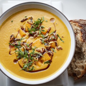 Welcoming in the autumn menus with @tdhloughton @dean_a_king @mikicarter - gorgeous soup with some tasty sourdough.
Lovely working with you again!
