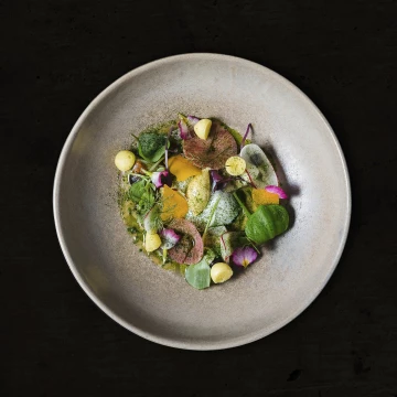 Escabeshe style marinated Cobia / Textures of Yellow Curry / Sea urchin / Kombu gel⁣⁣<br />
Dish created by master chef Dennis Huwaë of restaurant Daalder in Amsterdam. 