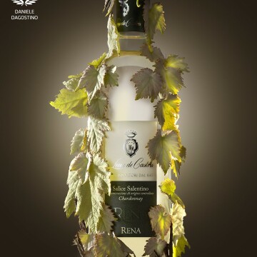 Still Life advertisement for a famous wine brand from southern Italy, Puglia.<br />
The wine photographed is a white "chardonnay" wine