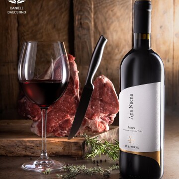 Red wine and meat are an ideal match.<br />
very clean shot, simple style and soft light and “warm mood”<br />
Shot by Nikon D810 and Hensel contra studio ligth