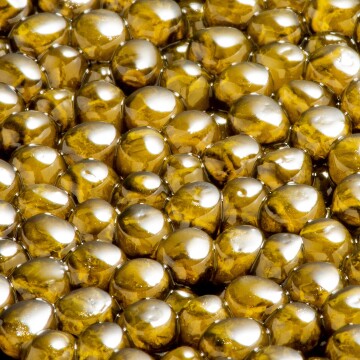 Macro of top quality caviar: the gold.<br />
this variety of caviar must have a bright and golden color.<br />
Shot by Nikon D810, Nikkor 105 mm macro and two light suorces.