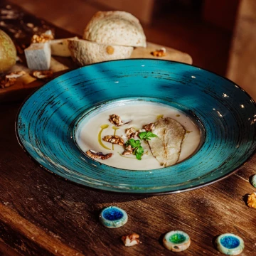 VEGE Celery cream with pear and mascarpone, walnuts from Villa Greta's orchard, truffle oil.<br />
Served at one of the most lovely places in lower silesia Poland  - Villa Greta<br />
@villagretapoland<br />
@marcin4funphotos<br />
@fotofoodie<br />
@nikon_pl @nikoneurope @nikonusa @godox_global