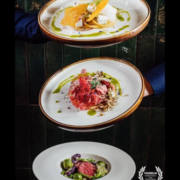 New seasonal menu at Mövenpick Resort & Spa Karpacz - Poland<br />
Carpaccio of colorful tomatoes, Vegan feta cheese, lime vinaigrette, torn lettuce<br />
Made by chef @andrzej_sawka<br />
<br />
@marcin4funphotos<br />
@fotofoodie<br />
@movenpickkarpacz @restauracja_polanka_karpacz<br />
@movenpickhotels @viennenicolas24<br />
@nikon_pl @nikoneurope @nikonusa