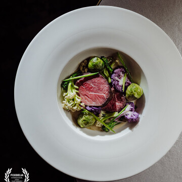 New seasonal menu at Mövenpick Resort & Spa Karpacz - Poland<br />
Lamb rump, Jerusalem artichoke puree, seasonal vegetables in butter emulsion and white wine.<br />
Made by chef @andrzej_sawka<br />
<br />
@marcin4funphotos<br />
@fotofoodie<br />
@movenpickkarpacz @restauracja_polanka_karpacz<br />
@movenpickhotels @viennenicolas24<br />
@nikon_pl @nikoneurope @nikonusa
