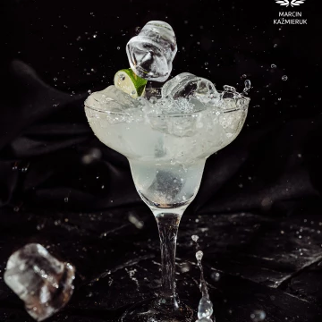 New "Black" menu variation of drinks at Blue Mountain hotel In Poland / Szklarska Poreba , one of the best places to come to with family. Place where children are taken care of as well as you and your taste buds.<br />
<br />
Drink prepared by Mateusz Sobczak and it's : Clover Club: martini, gin , raspberry syrup, lemon juice and egg white<br />
Elegant, feminine, but also liked by men thanks to a balanced taste .. It is light, refreshing and slightly sweet, with a delicate foam on top.<br />
<br />
@marcin4funphotos @fotofoodie @svibl<br />
@blue_szklarska @nikon_pl @nikoneurope @nikonusa @godox_global