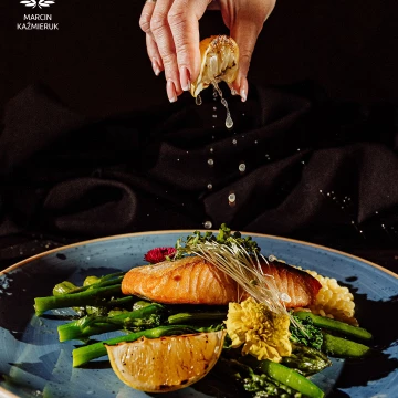 New "Black" menu variation of food at Blue Mountain hotel In Poland / Szklarska Poreba , one of the best places to come to with family. Place where children are taken care of as well as you and your taste buds.<br />
<br />
Dish prepared by chef Mikolaj Okupski and it's : Salmon fillet, pearl couscous, seasonal green vegetable trio, grilled lemon<br />
<br />
@marcin4funphotos @fotofoodie<br />
@blue_szklarska @nikon_pl @nikoneurope @nikonusa @godox_global