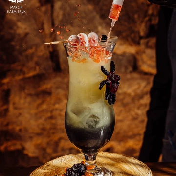 The Dark Side cocktail, a blend of dark rum with a hint of Malibu coconut liqueur and orange juice, finished with a small amount of Campari liqueur created by Sebastian Wojtyczka<br />
<br />
@marcin4funphotos<br />
@fotofoodie<br />
@restauracja_gusto<br />
@hotel_tremonti_karpacz<br />
@nikon_pl @nikoneurope @nikonusa @godox_global<br />
@sebqaa133