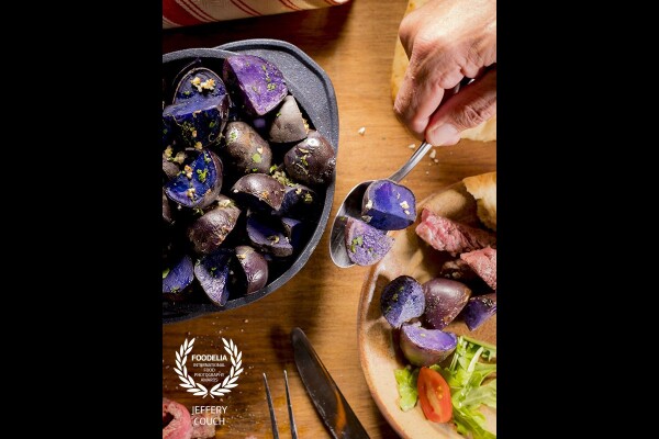 Purple heirloom potatoes cooked in Mirbrasa charcoal oven for product demonstration. <br />
@mirbrasa<br />
@preferredchef<br />
Thank you for the Award