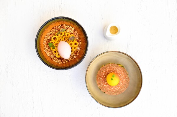 This menu with sea inspiration was create by Michelin star restaurant Fortaleza do Guincho in Cascais, Portugal by pastry chef Filipe Manhita.