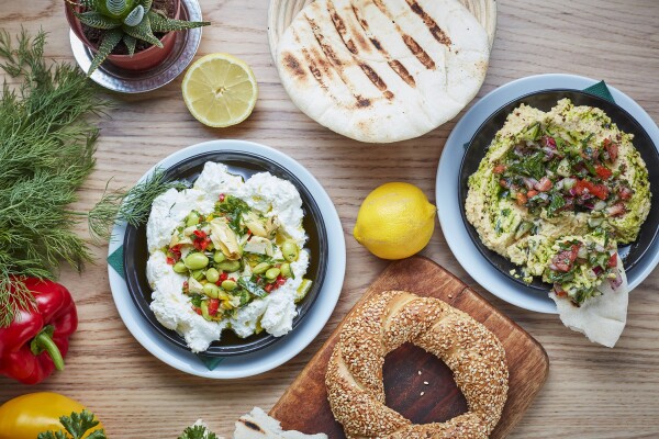 Back in Aldgate East, London is Amber - a stunning Mediterranean, Middle Eastern all day dining experience - from morning coffee culture to late night cocktails, it was such a lovely experience shooting with them!
Here with amazing hummus and labneh with edamame served with pita and simmit.
Too delicious for words!

Chef: Murat Kilic @murroviajero
Designer: Solveig Castell
Restaurant: @amber.ldn
Photographer: @jodihindsphoto