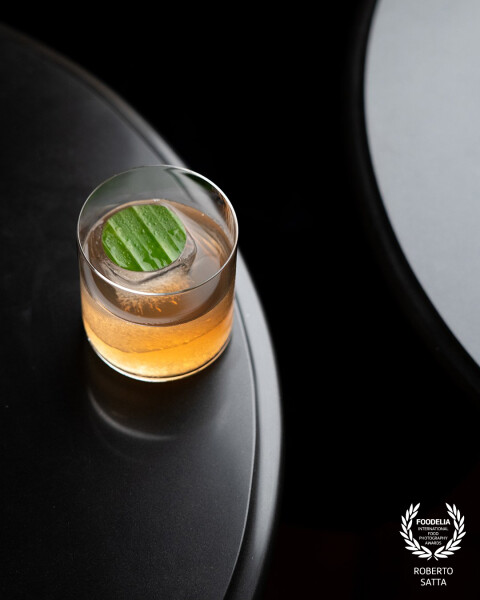 Hard shadows and soft light.
Photo for @sardiniacocktailweek and @gemini_americanbar