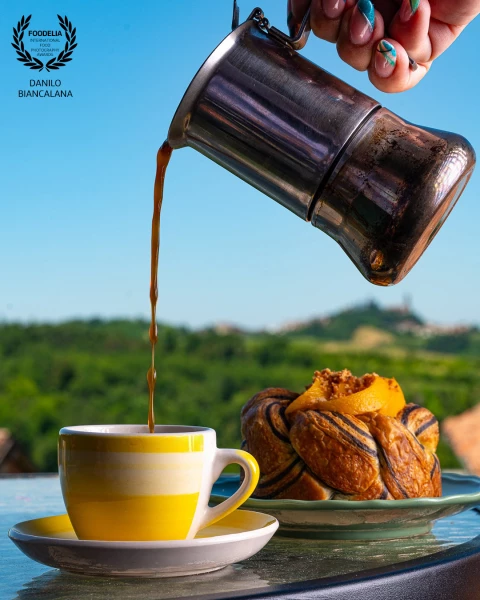 'The perfect breakfast! ☕️🍰 In the Monferrato hills, where coffee and croissant are even better! 😋🌳...