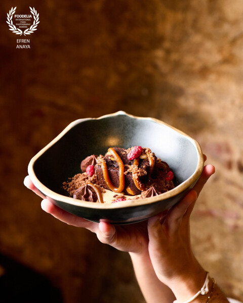 The Chosen Brownie 👑, crafted by Chef @hugopv8 at @hakukgastrobar