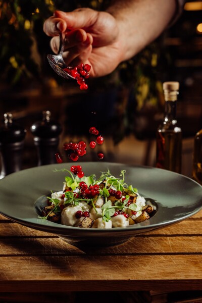 Gnocchi/ rutabaga puree/ smoked rutabaga/ sheep cheese/  lingonberry and lovage oil at Bergo Restaurant in Szklarska Poręba - Poland.
@marcin4funphotos
@fotofoodie
@restauracja_bergo
@hotel_bergo
@m.pilch1
@chef_jadach
@nikon_pl @nikoneurope @nikonusa @godox_global