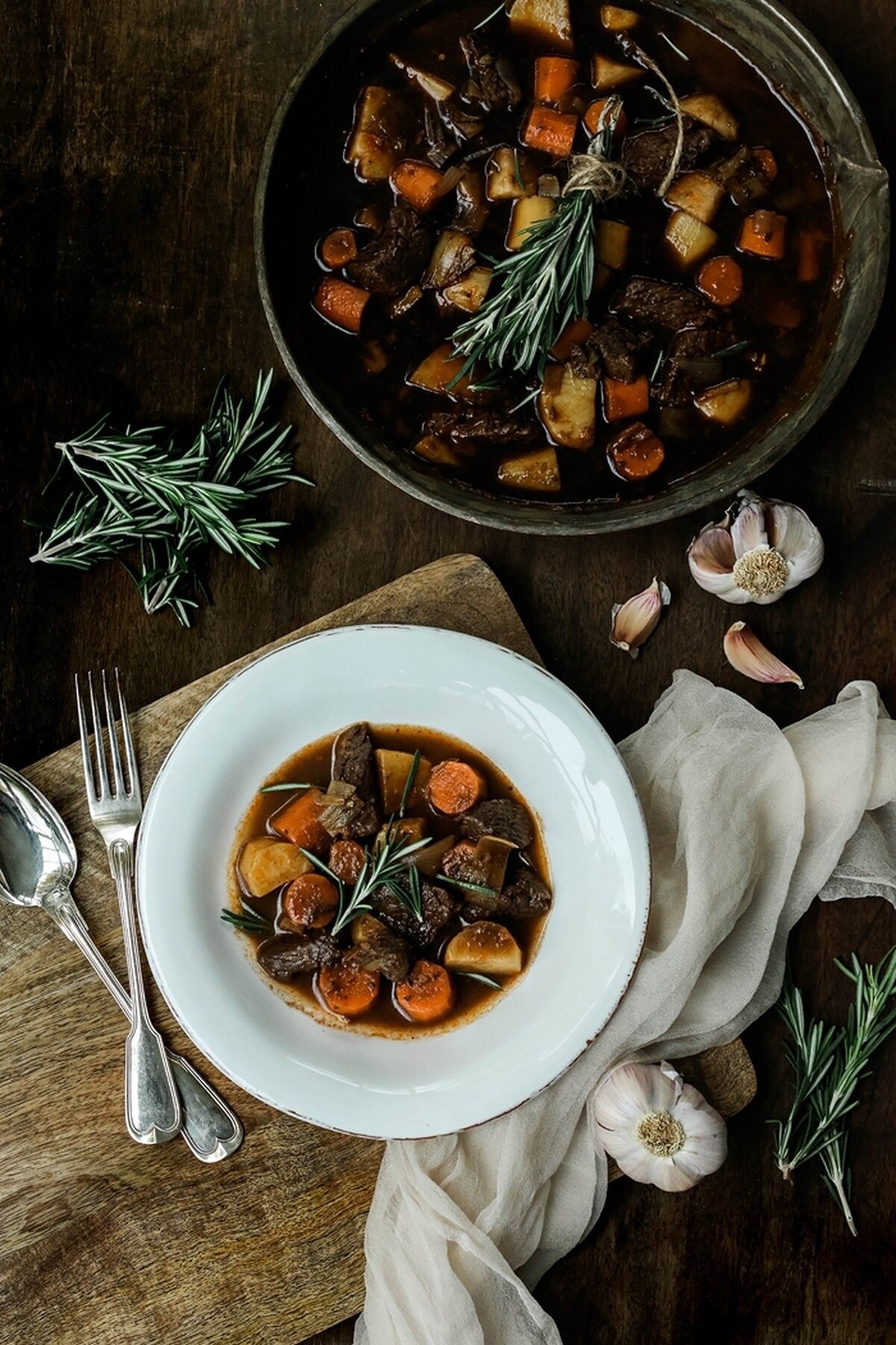 While we absolutely love the challenge of creating recipes that are unique and different, we also enjoy easy but still festive recipes that are special. Like this delicious slow cooked Beef Bourgignon. Comfort food at it’s best... Mmmm we love this classic!