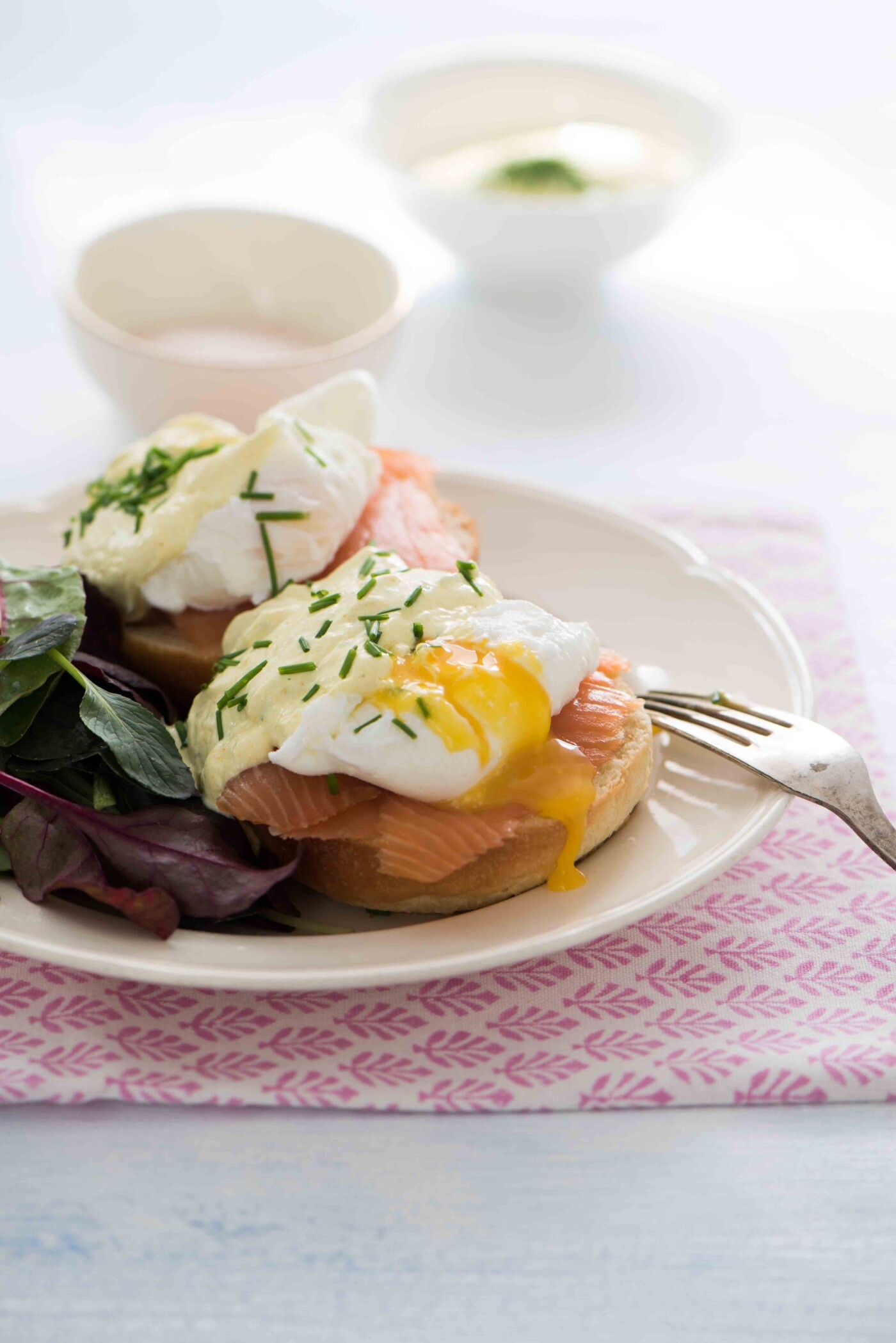 I saw a recipe for a light version of hollandaise made from yoghurt, tumric and horseradish and had to try it with poached eggs and smoked salmon. It came out delicious and totally guilt free.