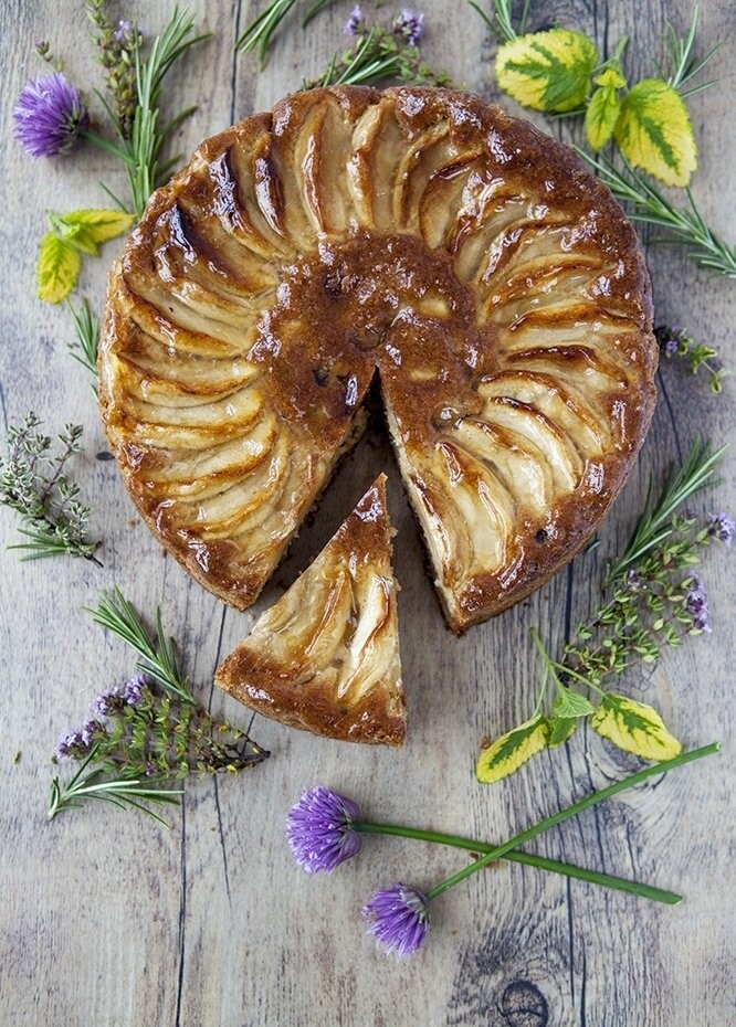 This is Dorset Apple Cake, shot  using filtered natural light at the wonderful Chewton Glen Hotel in Hampshire with the chef Luke Matthews.  This was on a project with RMC Publishing on an incredible project to capture 50 years of the Hotel’s life and history.  A huge collaboration for a wonderful team and venue.