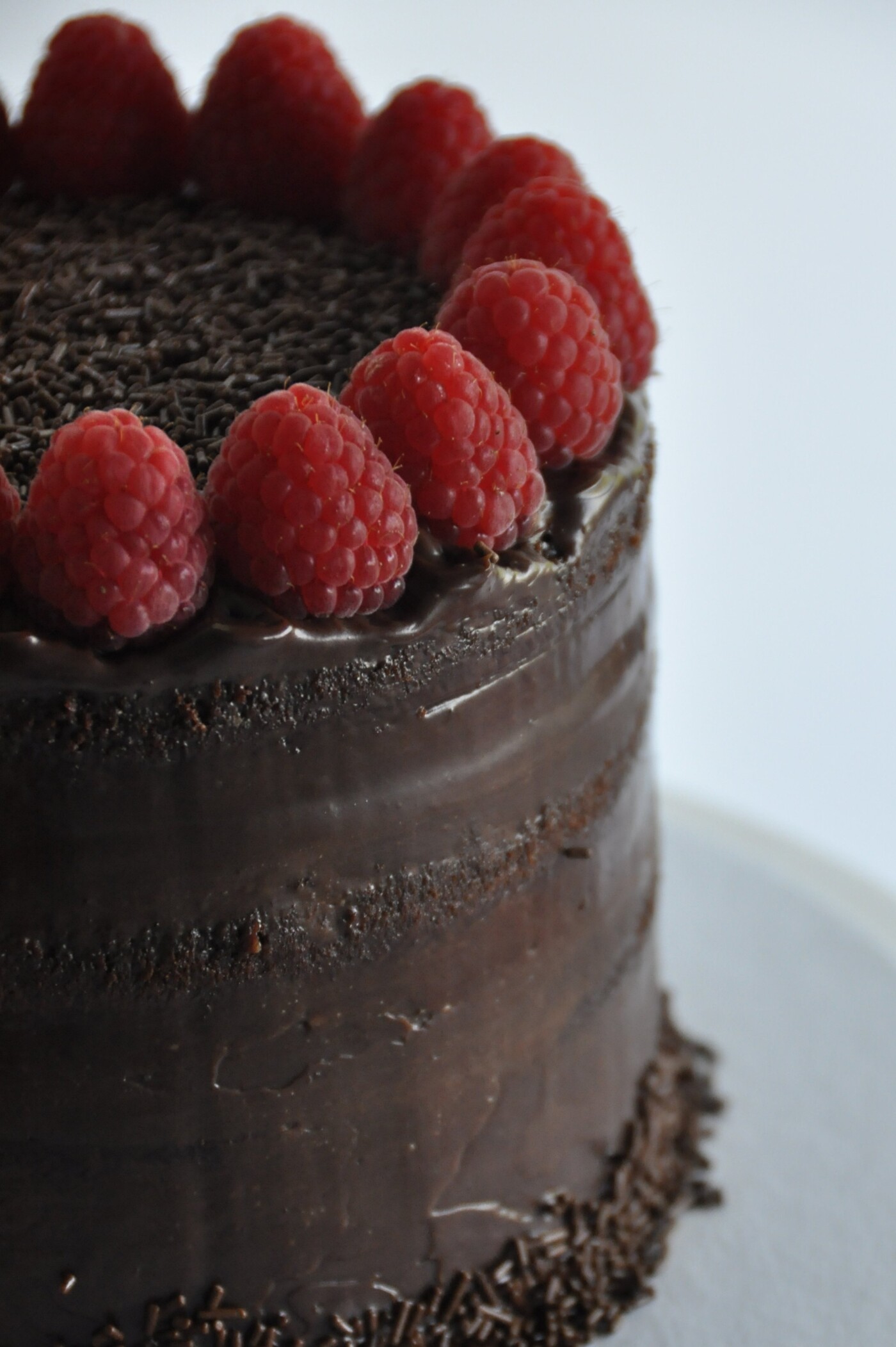 This is my signature cake. It is called "Tomás", after the little boy (not so little now) that told me to add the raspberries in each layer. It was the final touch to my chocolate cake and it is my clients' favorite for some time now.