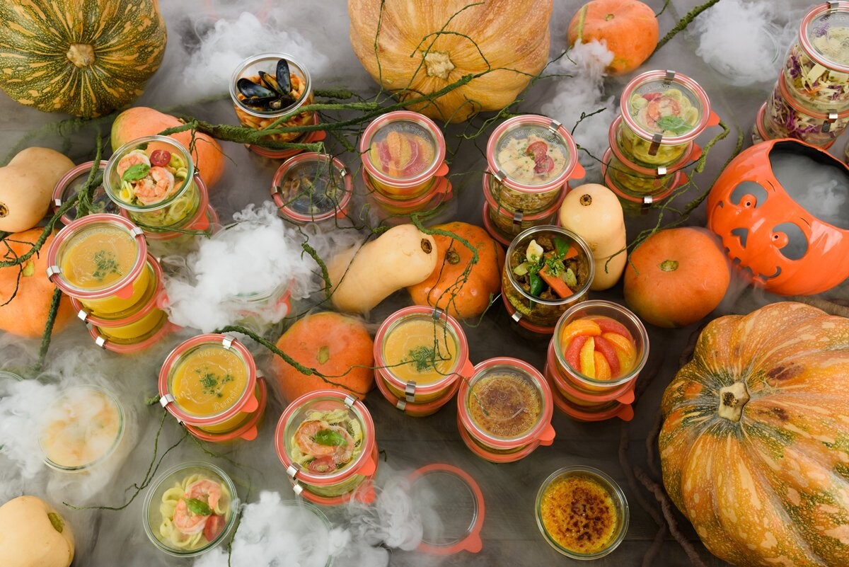 We decided to create a typical Halloween mood for the Jars menu photoshoot of this year, dry ice and big pumpkins gave it the required style and feel we were aiming to capture. The photoshoot was a bit challenging especially when we had to monitor several dry ice bowls at the same time.