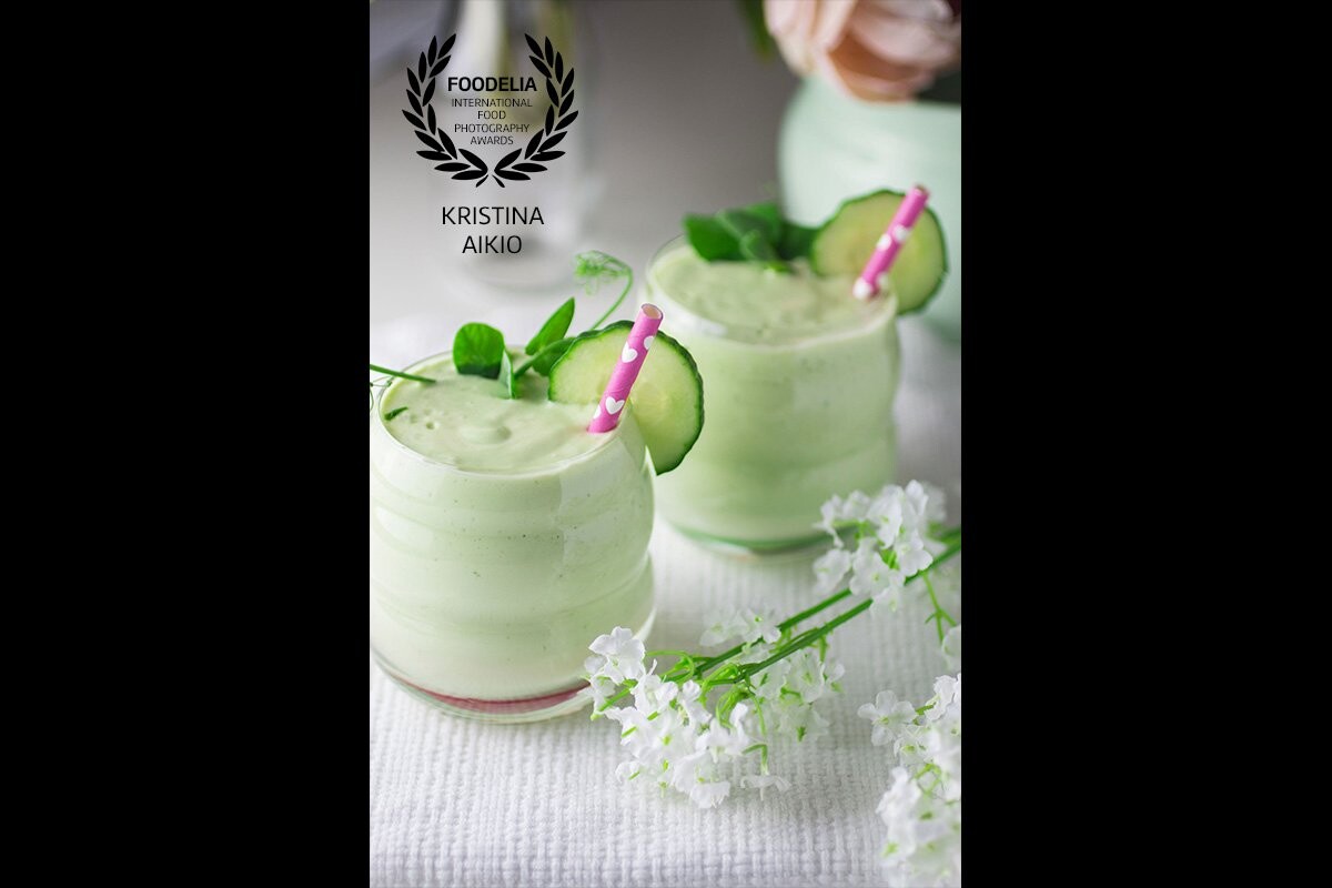 This is the most popular recipe I had made so far in my blog. Greensmoothie. <br />
Some agave syrup, avocado and yoghurt and more. <br />
Get recipe from here: http://smoothiempaamenoa.blogspot.fi/2017/04/vihersmoothie-hurmasi-myos-lapset.html<br />
<br />
<br />
Recipe also in English :) 