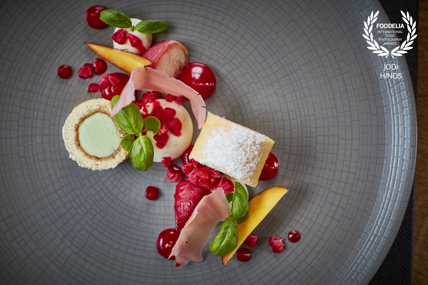 Summer deserts from the talented kitchen @simpsons_restaurant<br />
Arctic roll, raspberry, white chocolate, peach<br />
Chefs: @luke.tipping @chunk86 @franbrella<br />
Restaurant: @simpsons_restaurant<br />
Photographer: @jodihindsphoto