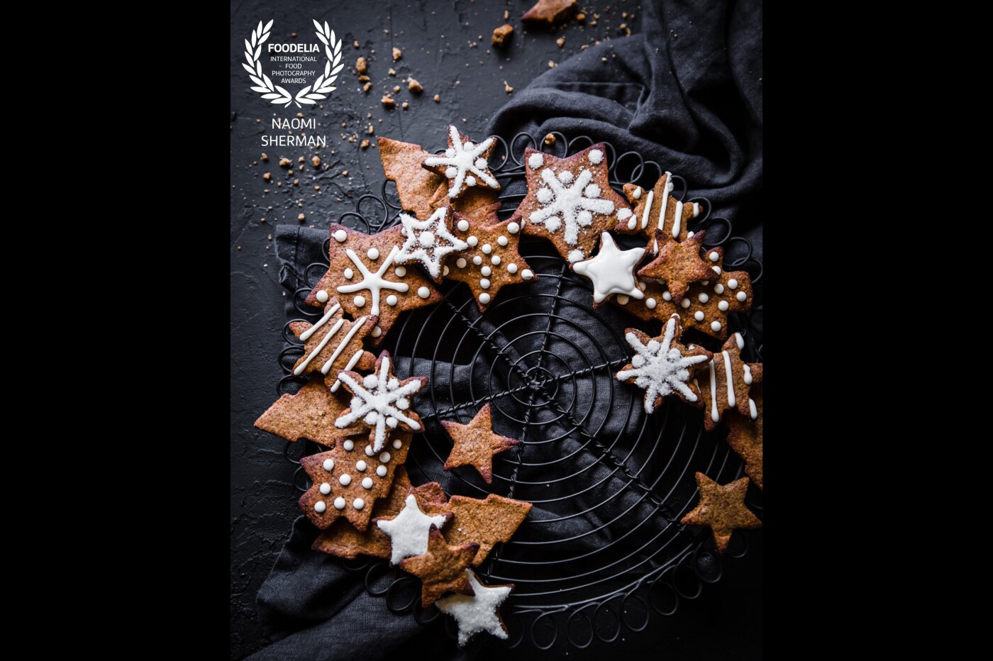 It wouldn't be Christmas with gingerbread or a wreath. How about a gingerbread wreath?<br />
<br />
Shot in my studio, using natural light