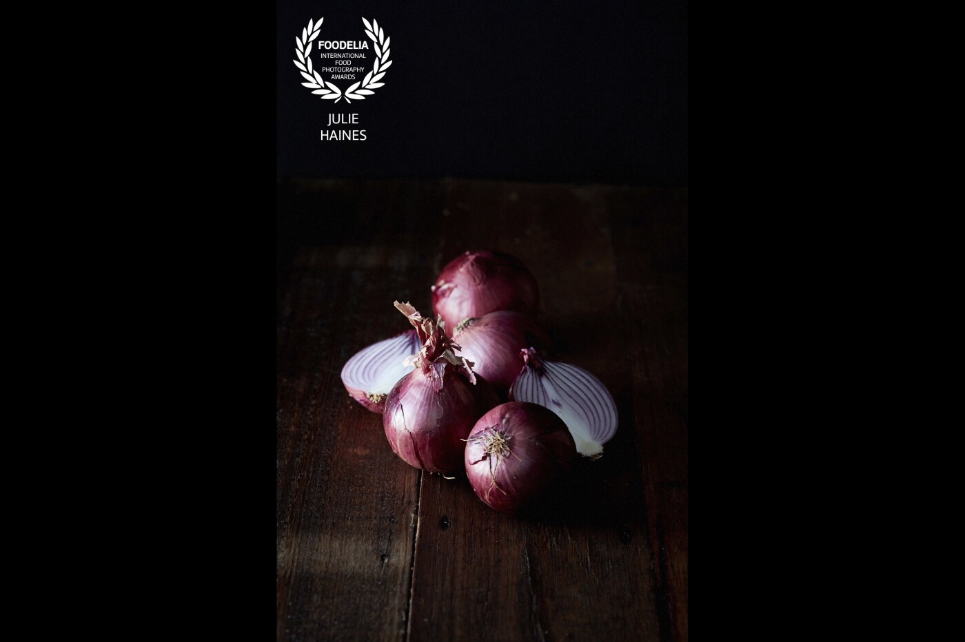 I wanted to capture the simplicity of red onions, the colors, the papery layers without any props, they are really quite beautiful. 