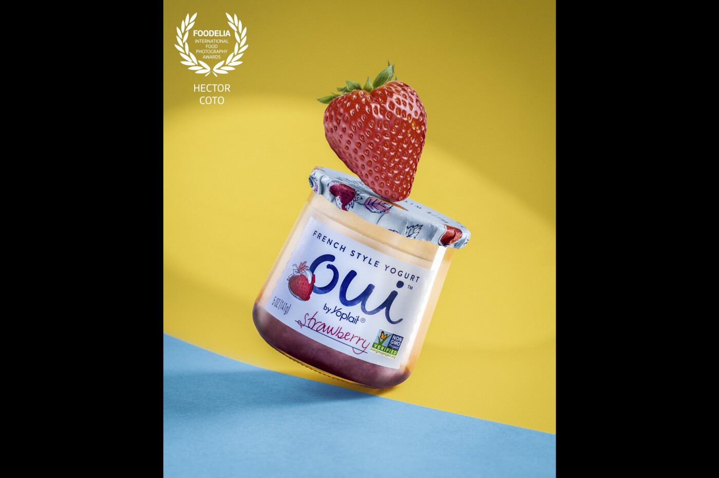 Such a cute yogurt, with such a cute design, was impossible to let pass by and not photograph. Using color papers and 3 lights, I produced this fun and colorful image.