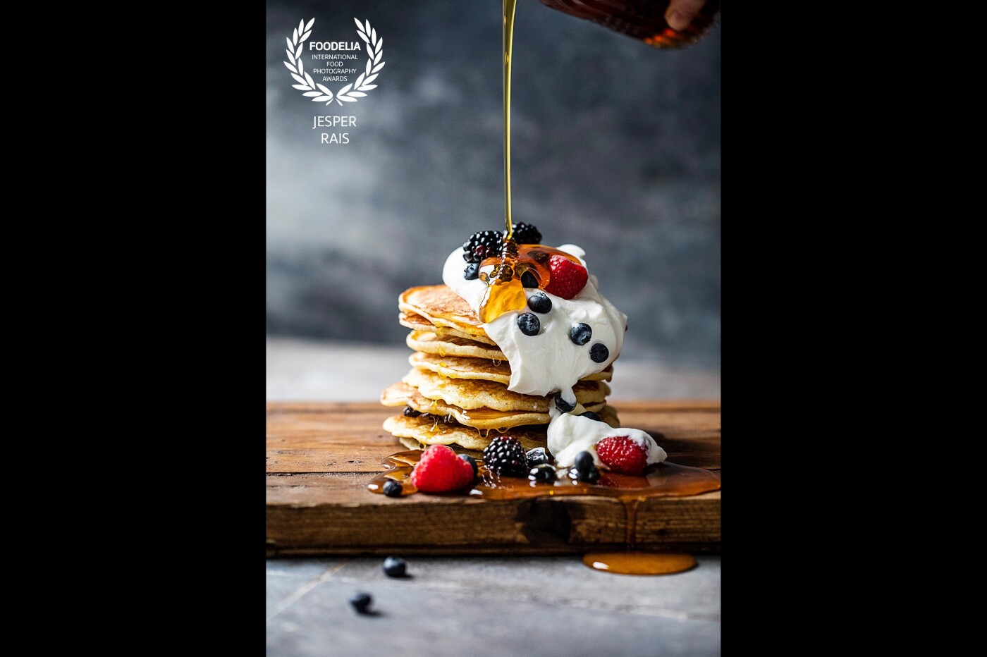 Extra fluffy chunky monkey pancakes!!! Pictures for Greenilisious, a wonderful organically based restaurant in Aarhus, Denmark, serving amazing nutritious and flavorful dishes. 