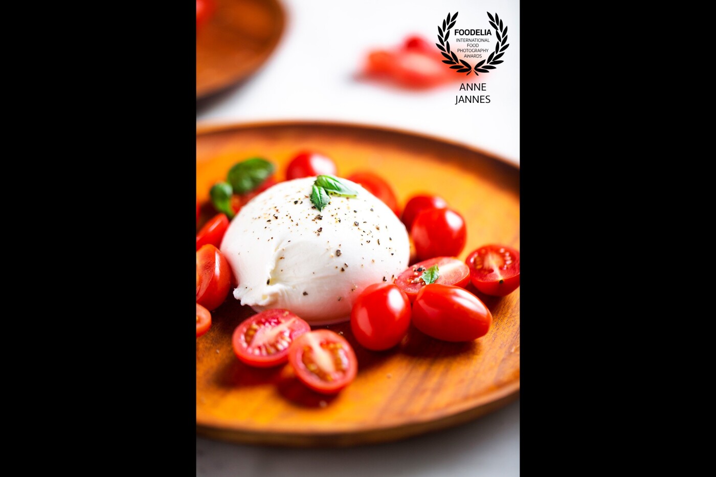 This was the best burrata I have ever tasted. It is on the menu of Vino and friends Maastricht. It only needed some pepper, salt and delicious tomatoes. Simple is often also very good food.