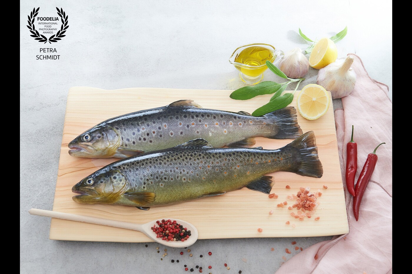 this picture was made for a client who produces organic fish.  it is used now for the online shop of this company. important was to keep the freshness of the fish. It is one photo out of a series of 10.