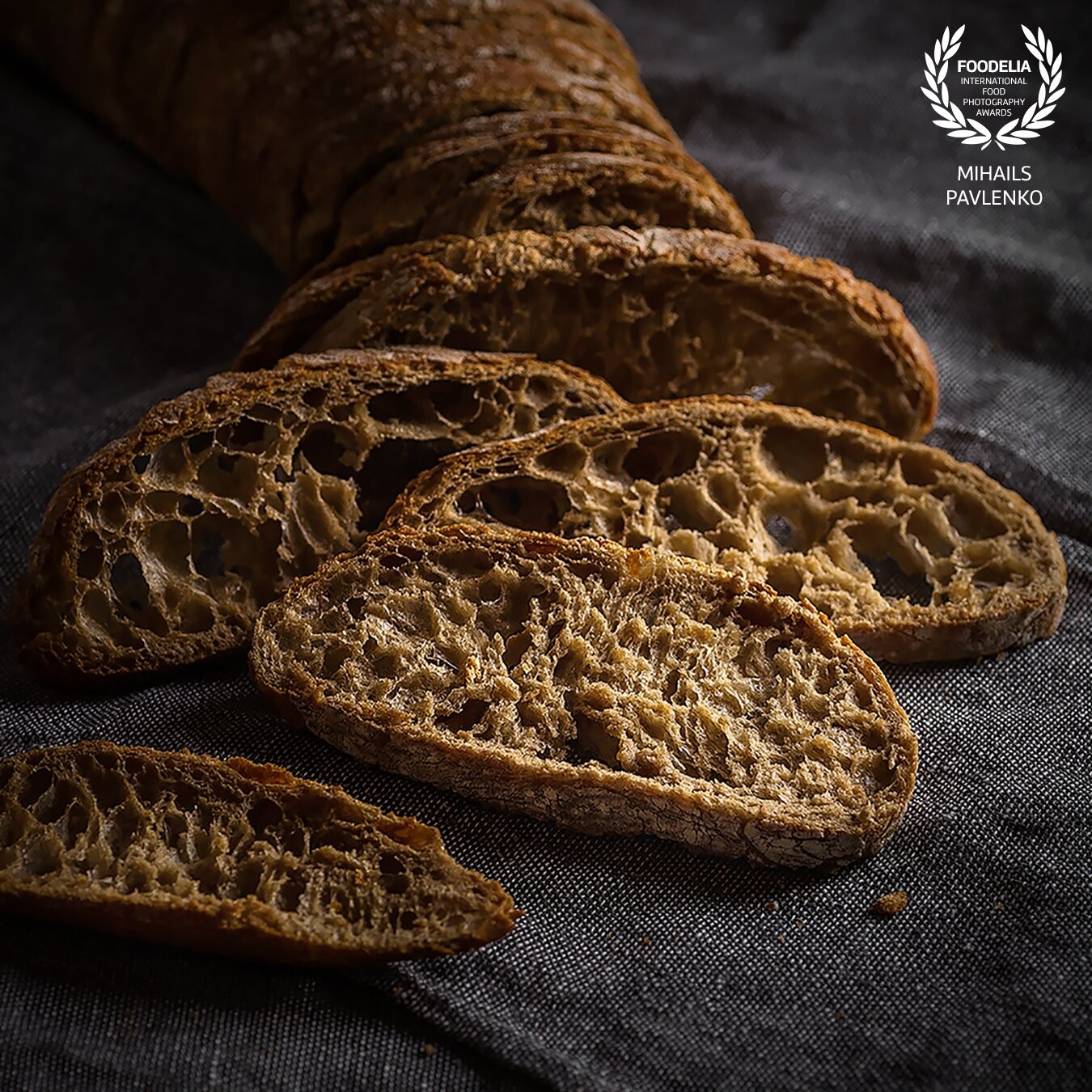 Ciabatta. Can you smell it? The smell of freshly baked bread is most recognizable and memorable. The Ciabatta was invented in 1982.<br />
iso160 f 1/7 1/160