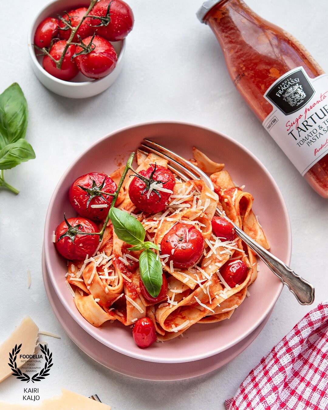 There are many ways to eat pasta and so many different sauces you can enjoy it with but sometimes the most simplest things, in this case a simple tomato sauce,  makes the best pasta.