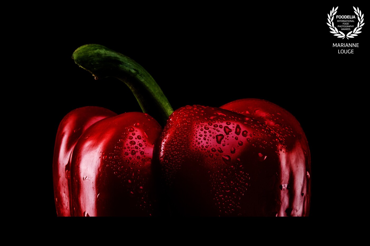 Making the ordinary beautiful...<br />
I wanted to create an image with a little freshness and simplicity to create an artistic pic of a red bell pepper.