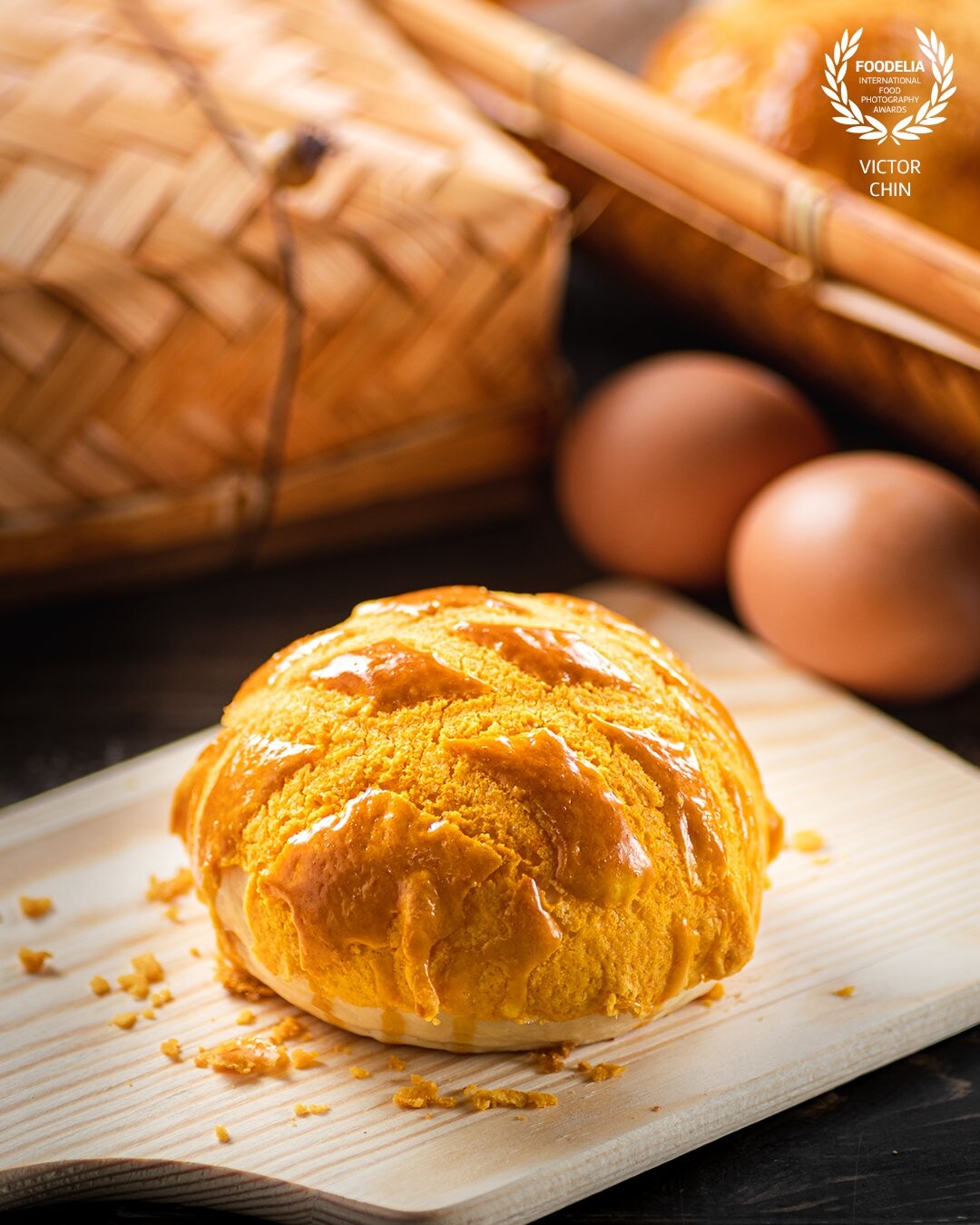 Polo bun is an authentic cuisine from Hong Kong. Shot this for a local bakery in Malaysia for marketing purpose. Total 3 lights setup with grid.