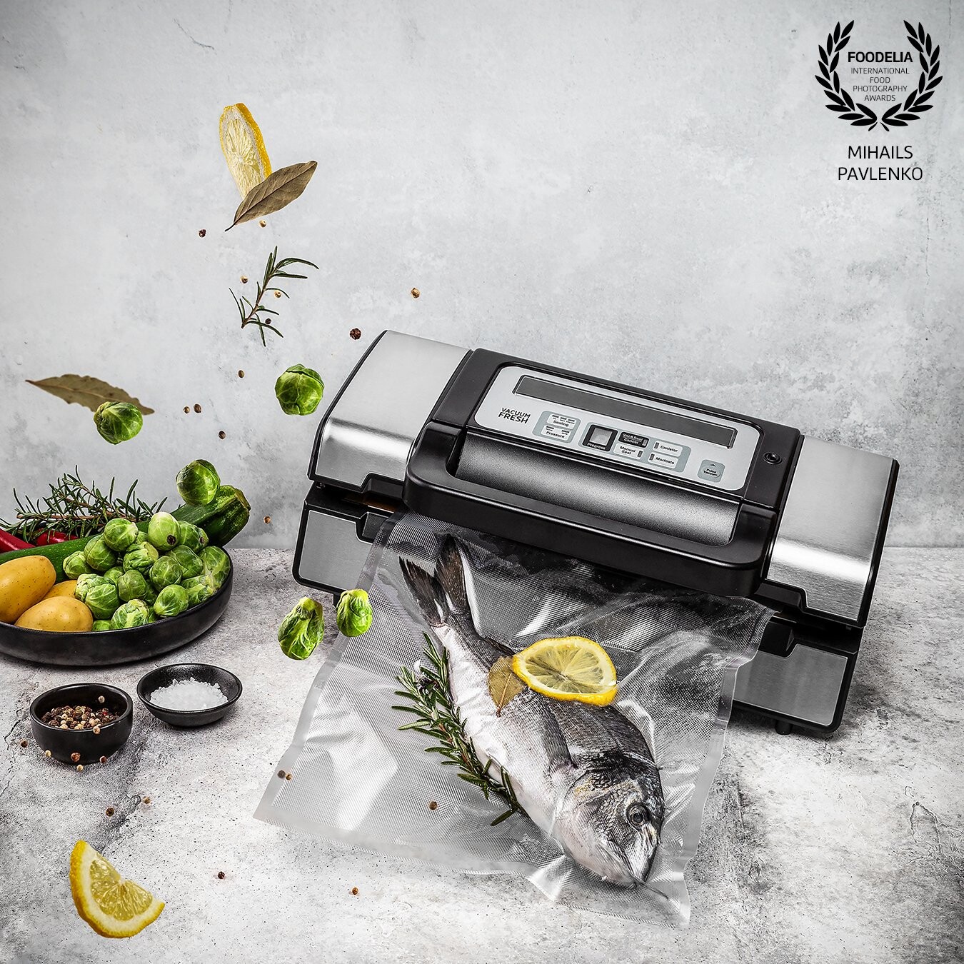 In perfect Stollar vacuum sealer product you can use almost everything, it will be perfectly vacuumed. Photo shoot of @stollar_is_now_sage vacuum sealer product.