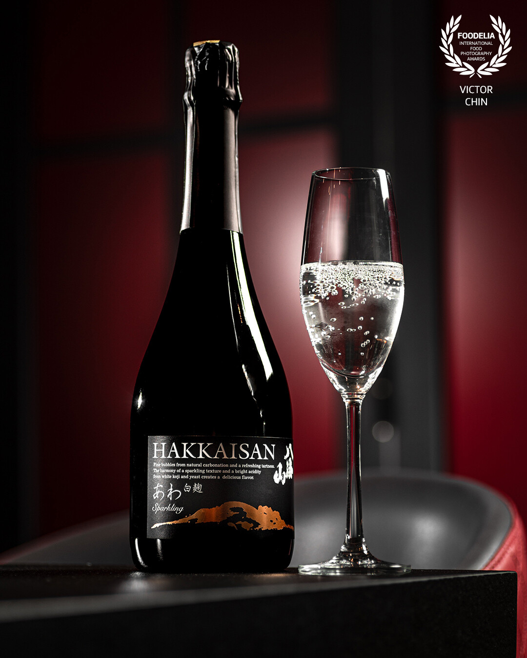 𝐇𝐚𝐤𝐤𝐚𝐢𝐬𝐚𝐧 𝐬𝐚𝐤𝐞, a true embodiment of excellence. Crafted with meticulous care, it captivates with its refined flavors and impeccable quality.<br />
<br />
Indulge in the essence of Hakkaisan and elevate your sake appreciation to new heights. <br />
<br />
A nice shot done for Yuimu Omakase in Kuala Lumpur
