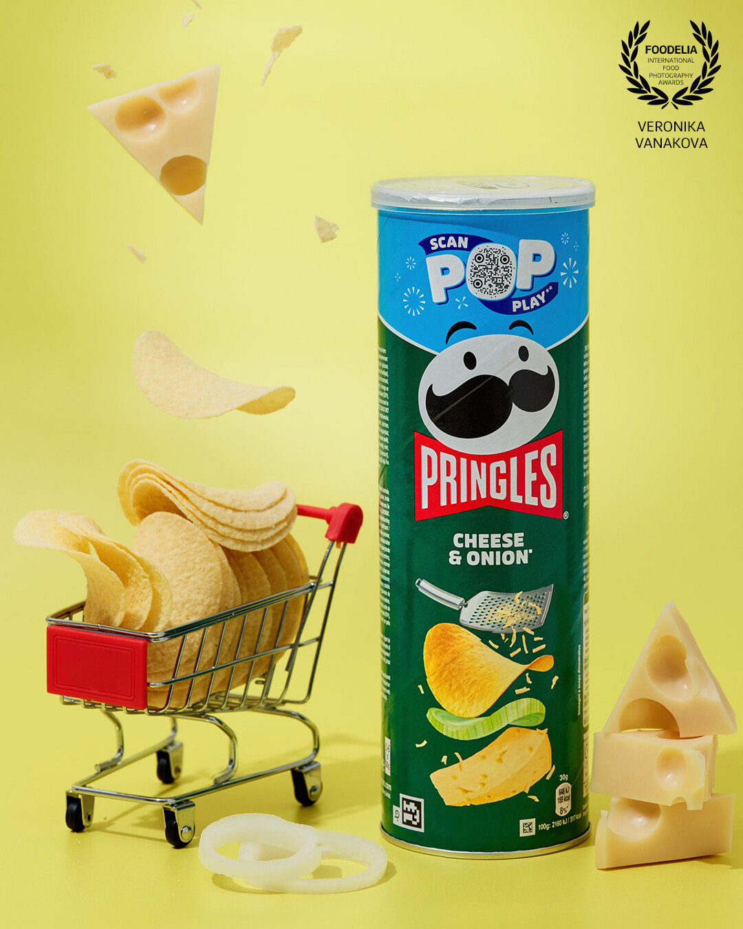 There is never enough Pringles in your shopping cart - right? A personal project where I was playing with different lighting setups and my favorite - flying food elements.