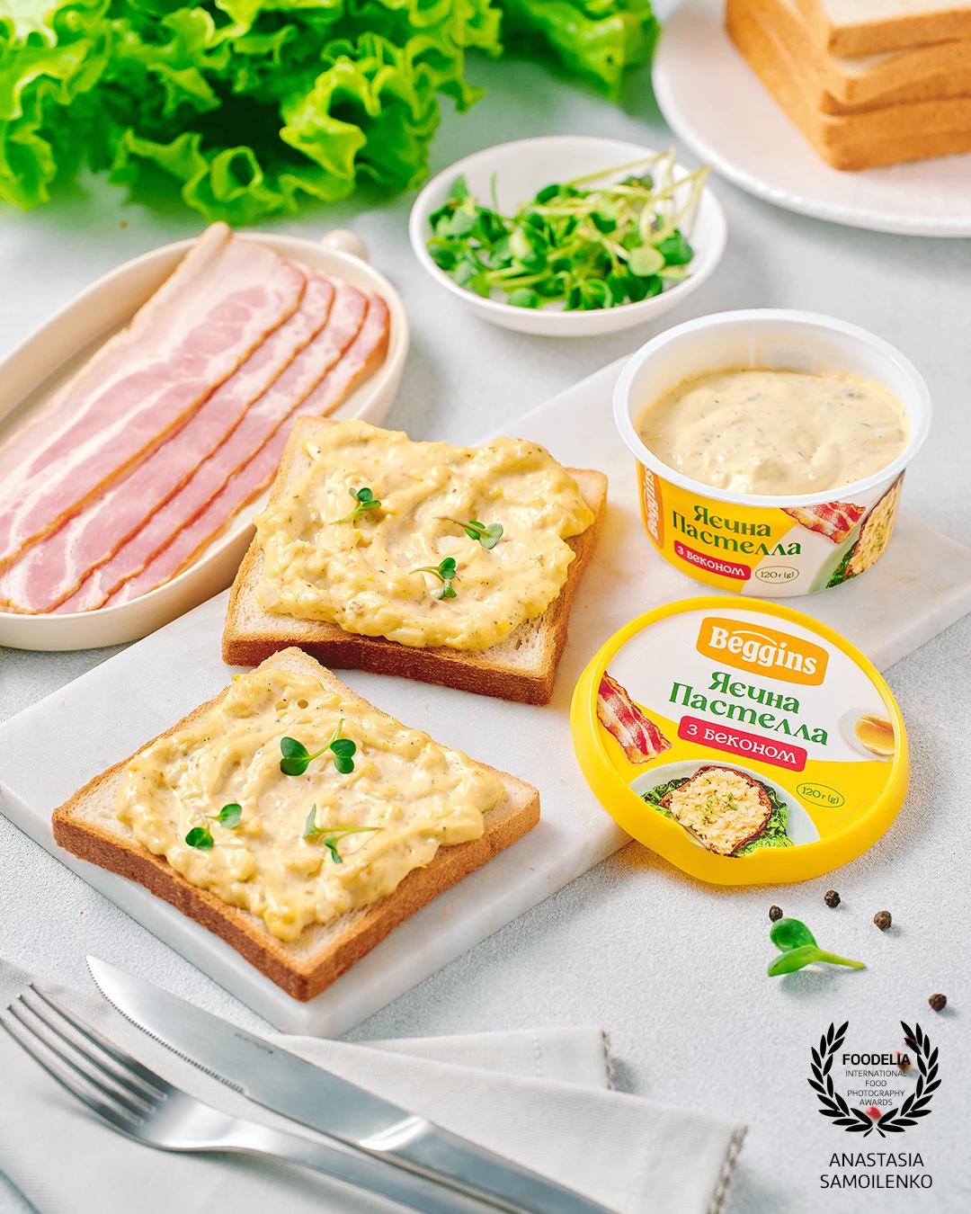 The client asked to create a morning breakfast atmosphere to emphasize the lightness and self-sufficiency of the product. Focus on the packaging, but in a relaxed way.