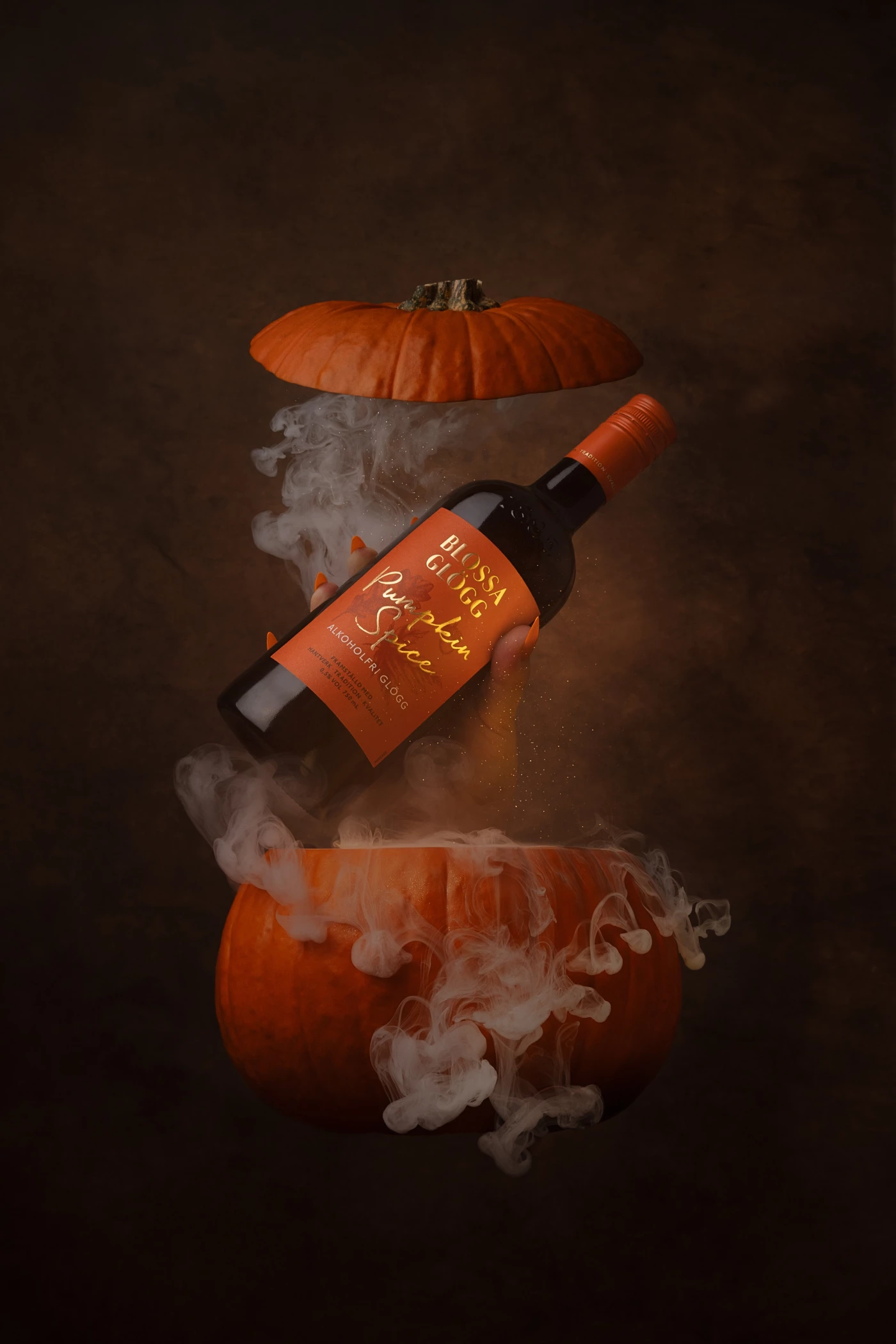 A lovely seasonal product by @blossasverige & @viinimaa with such an elegant label design truly dese...