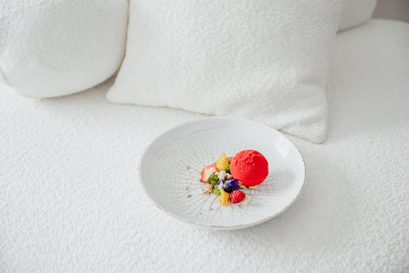 Shot taken during my food photography workshop @studiodwakruki. Delicious passion fruit mousse creat...