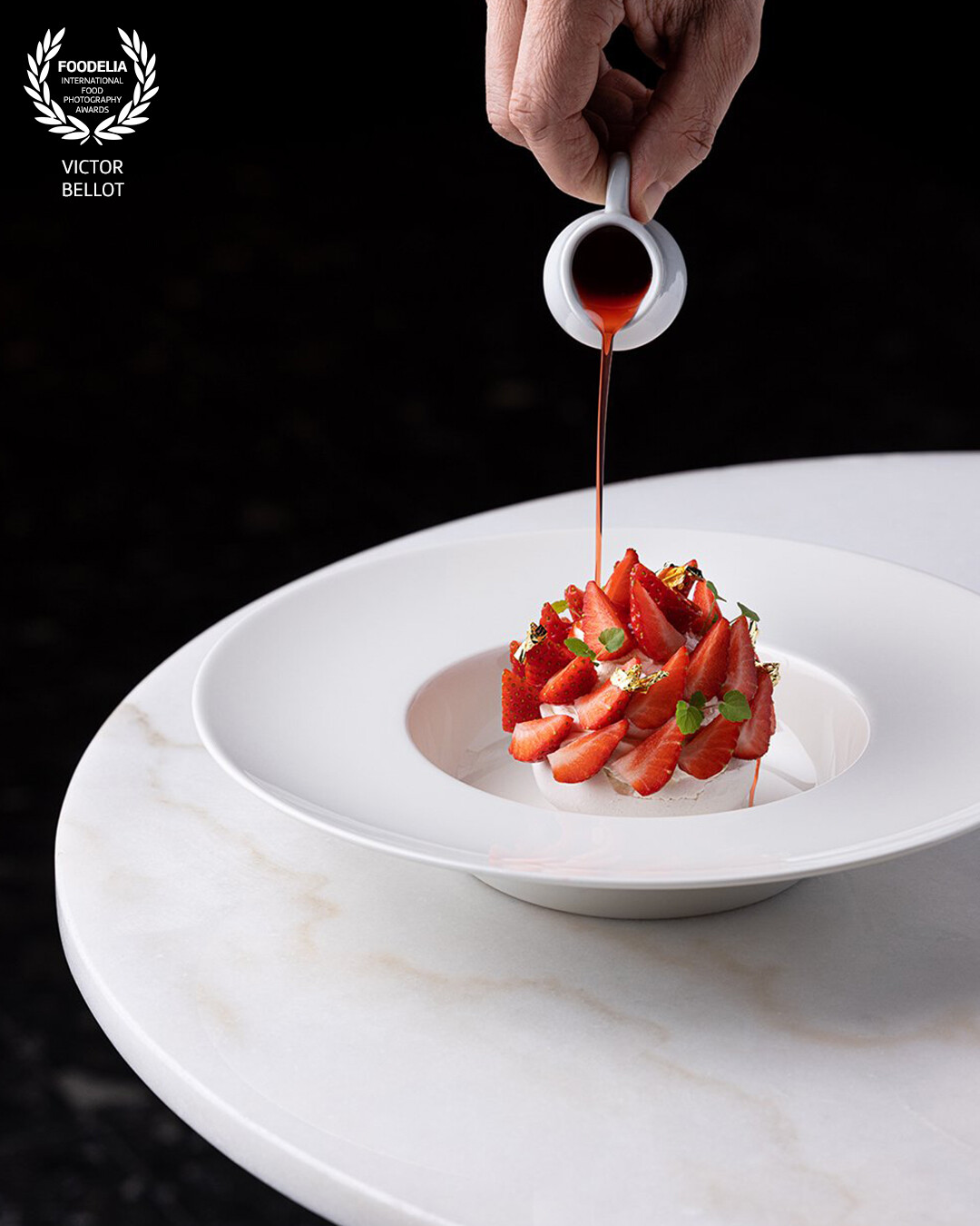 Strawberries and meringue enhanced by pastry chef Nicolas Pelletier of the Voyage Samaritaine restaurant.